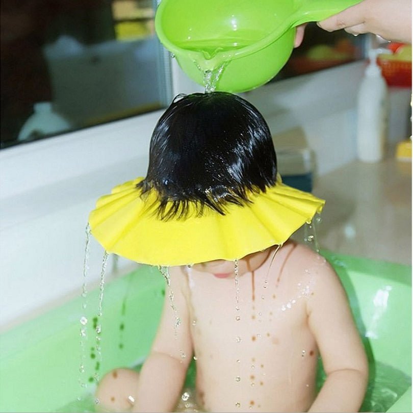 Visière chapeau pour douche bébé I ShampooCap™ - Chic-Choc
